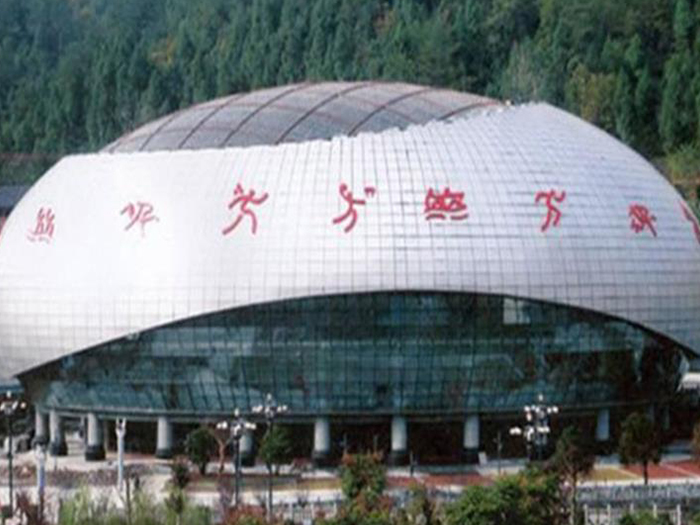 抚州体育中心球形网架加工安装